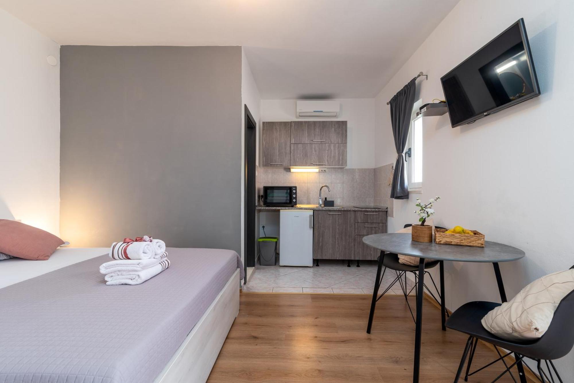 Studio Apartment Coce Trogir Zewnętrze zdjęcie
